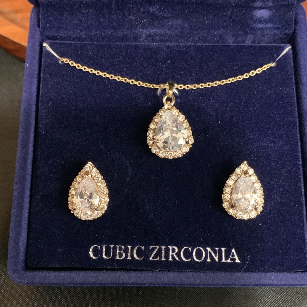 Danecraft fine gold plate cz teardrop necklace/earring set